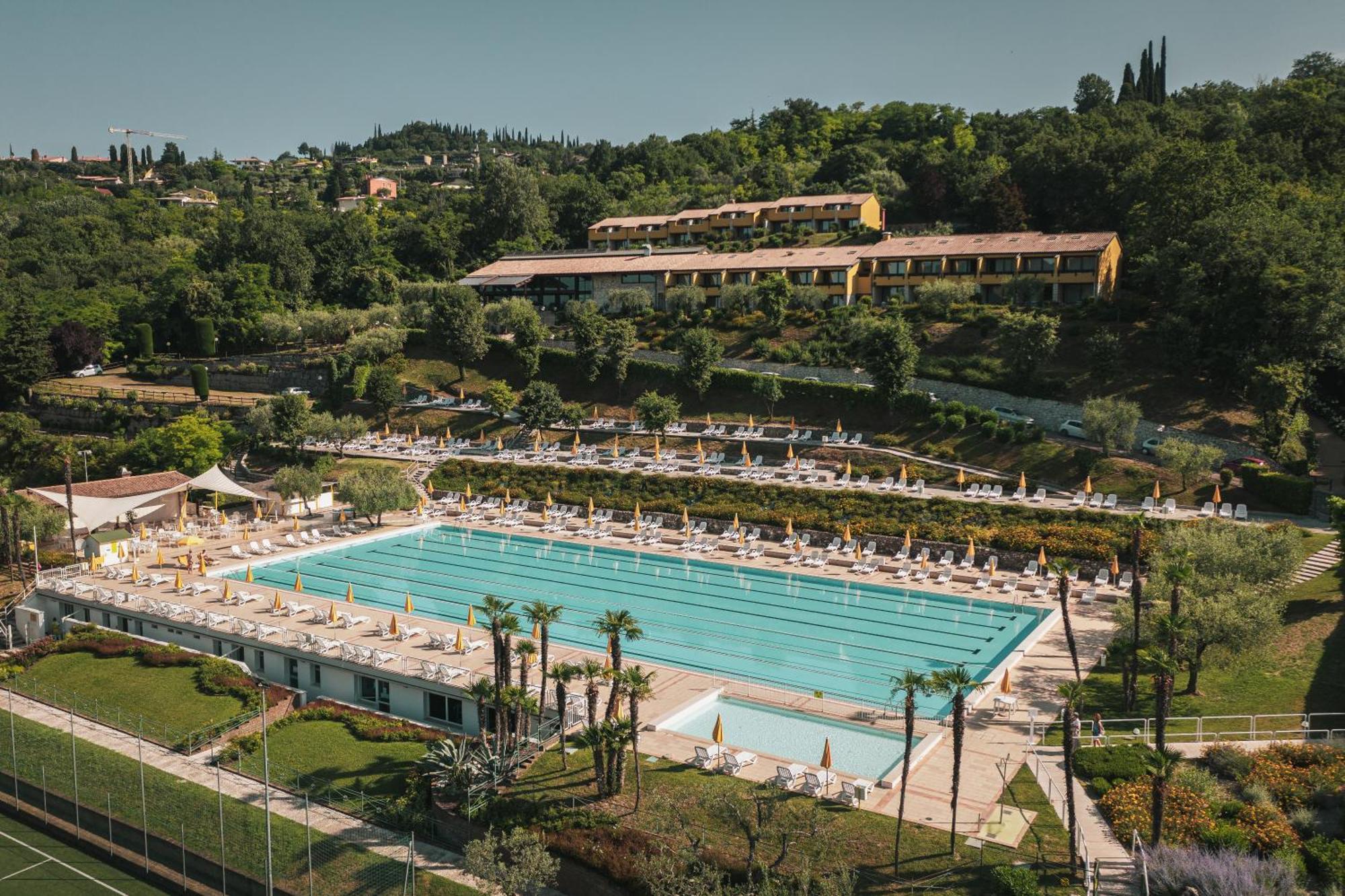 Poiano Garda Resort Appartamenti Екстериор снимка